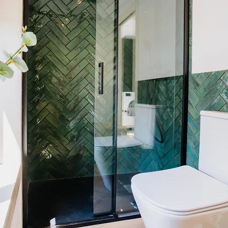 Апартаменты -new- Chic Chiado Apartment, Elevator Buiding, Steps To Everything *